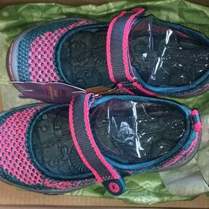 Jambu toddler girls sandal/watershoes- size 9